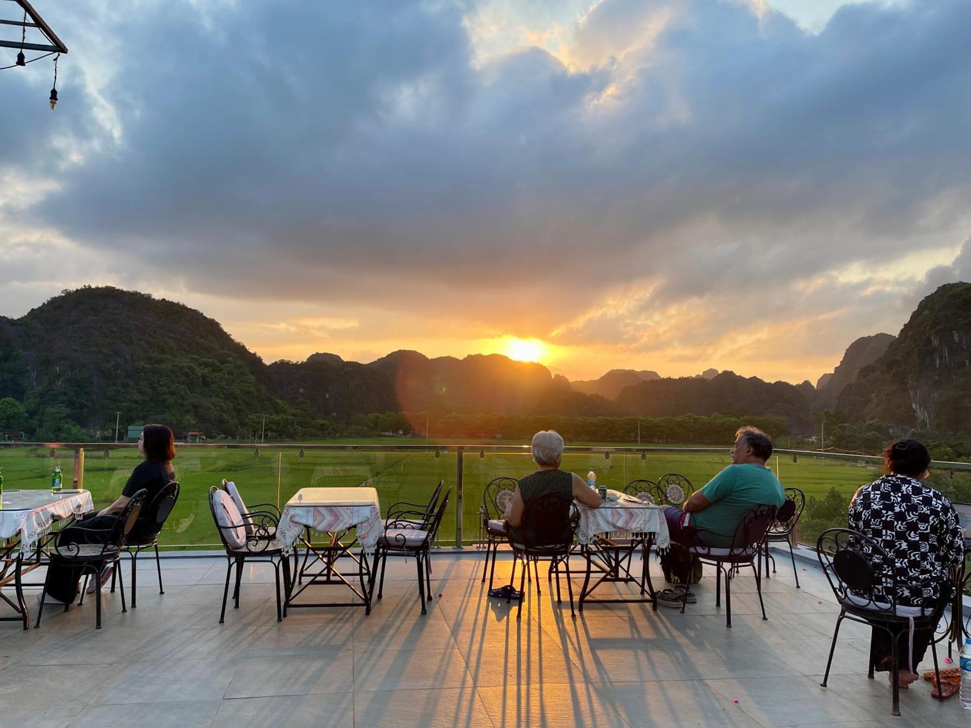 Liberty Hall Tam Coc Hotel & Villa Ninh Bình Kültér fotó